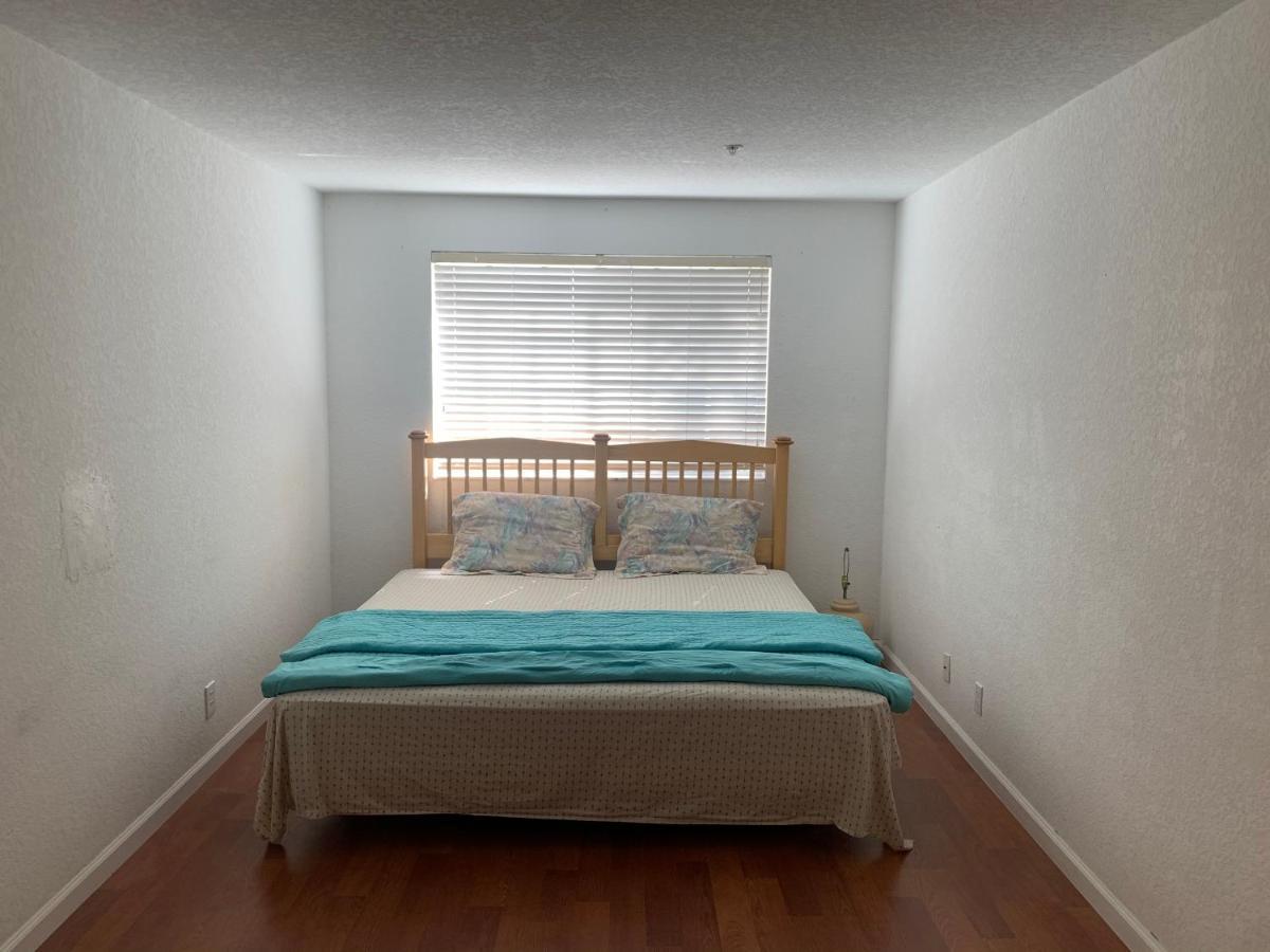 Bedroom Suite In Lauderdale Lakes Townhome 포트 로더데일 외부 사진